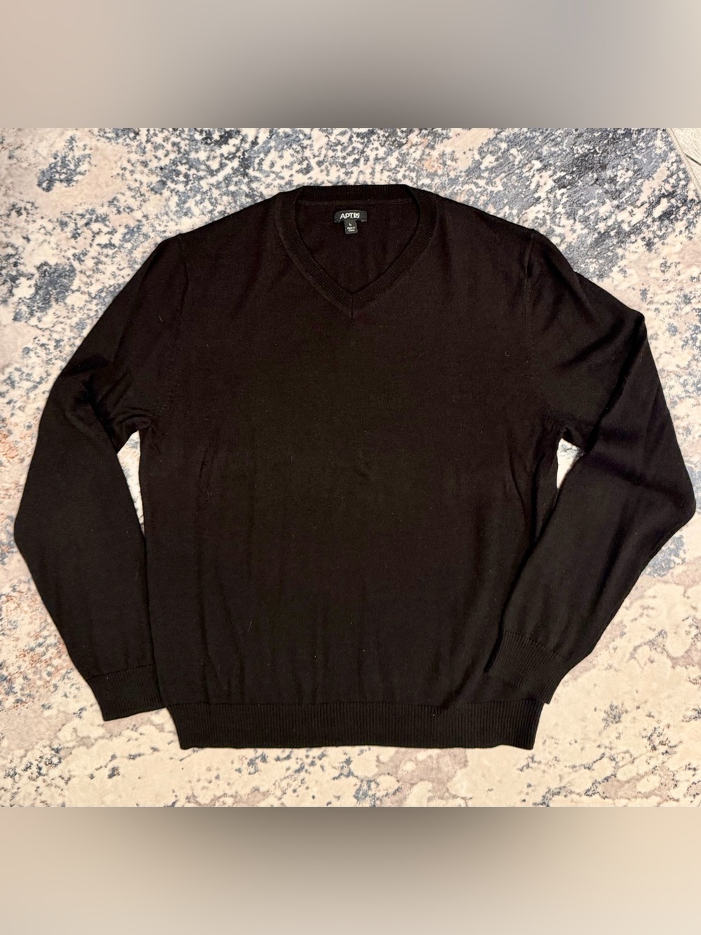 APT. 9 Men’s Merino Wool V-Neck Sweater Black L